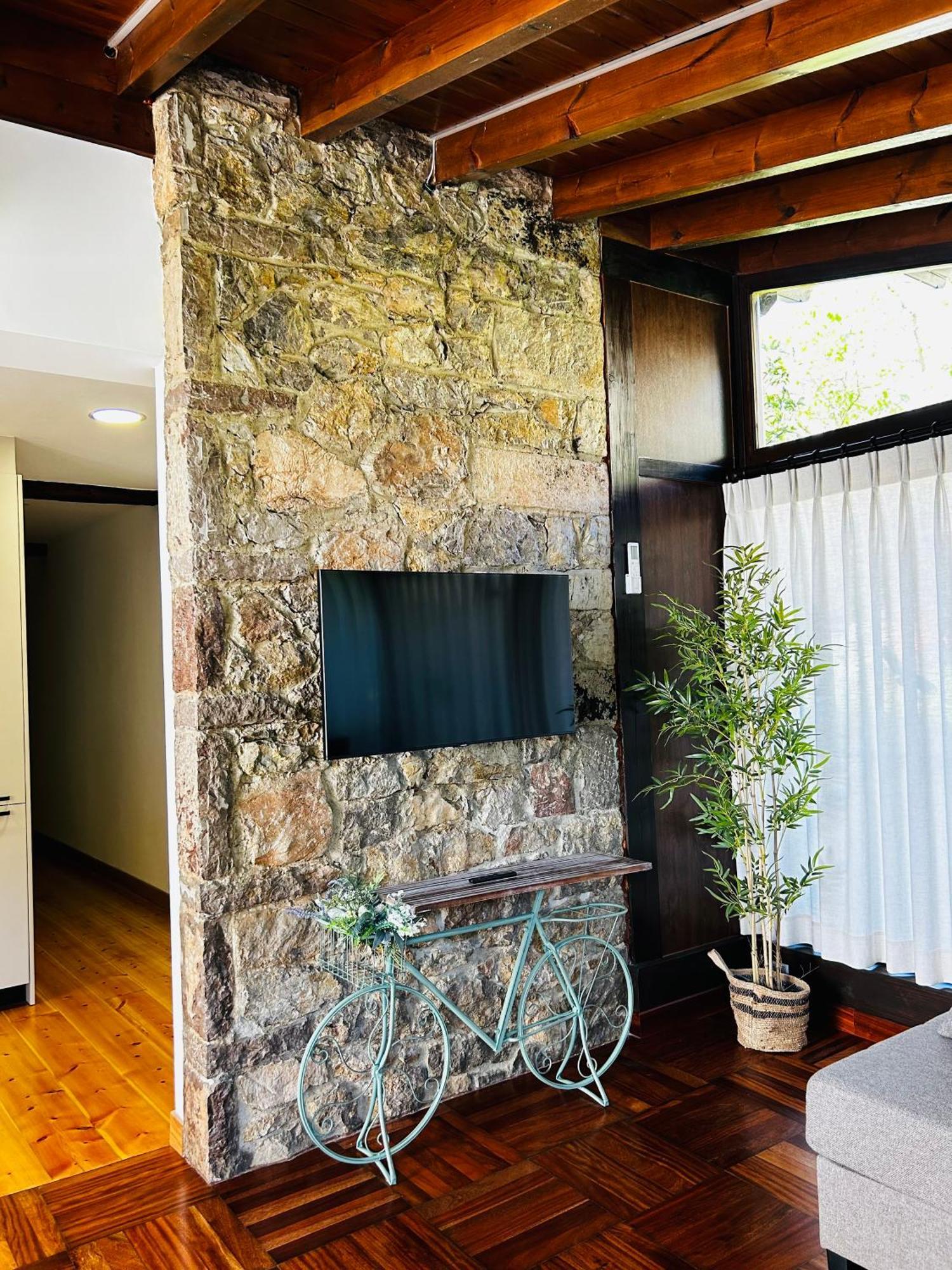 Apartamentos Rurales L'Arquera Llanes Kültér fotó