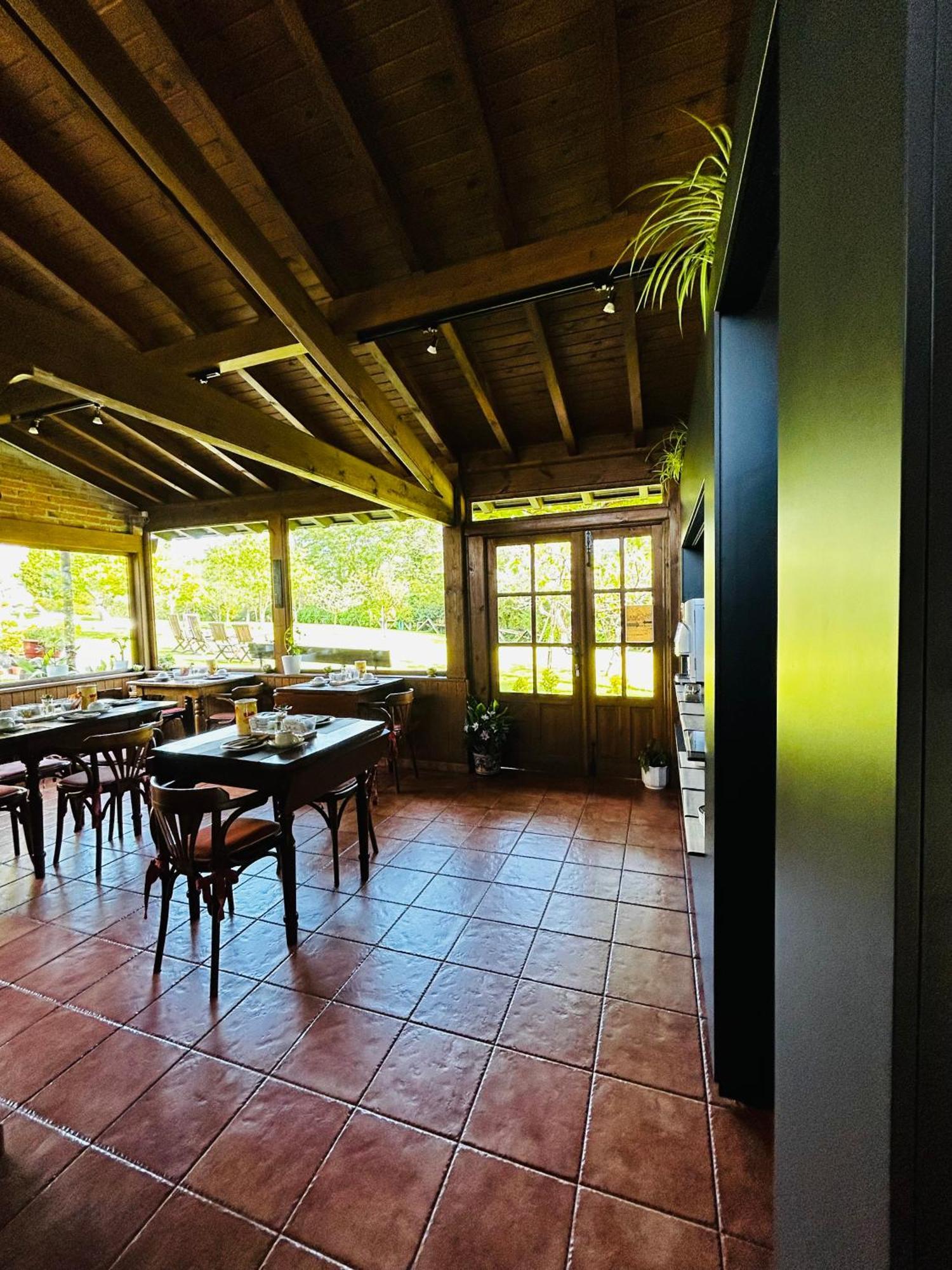 Apartamentos Rurales L'Arquera Llanes Kültér fotó