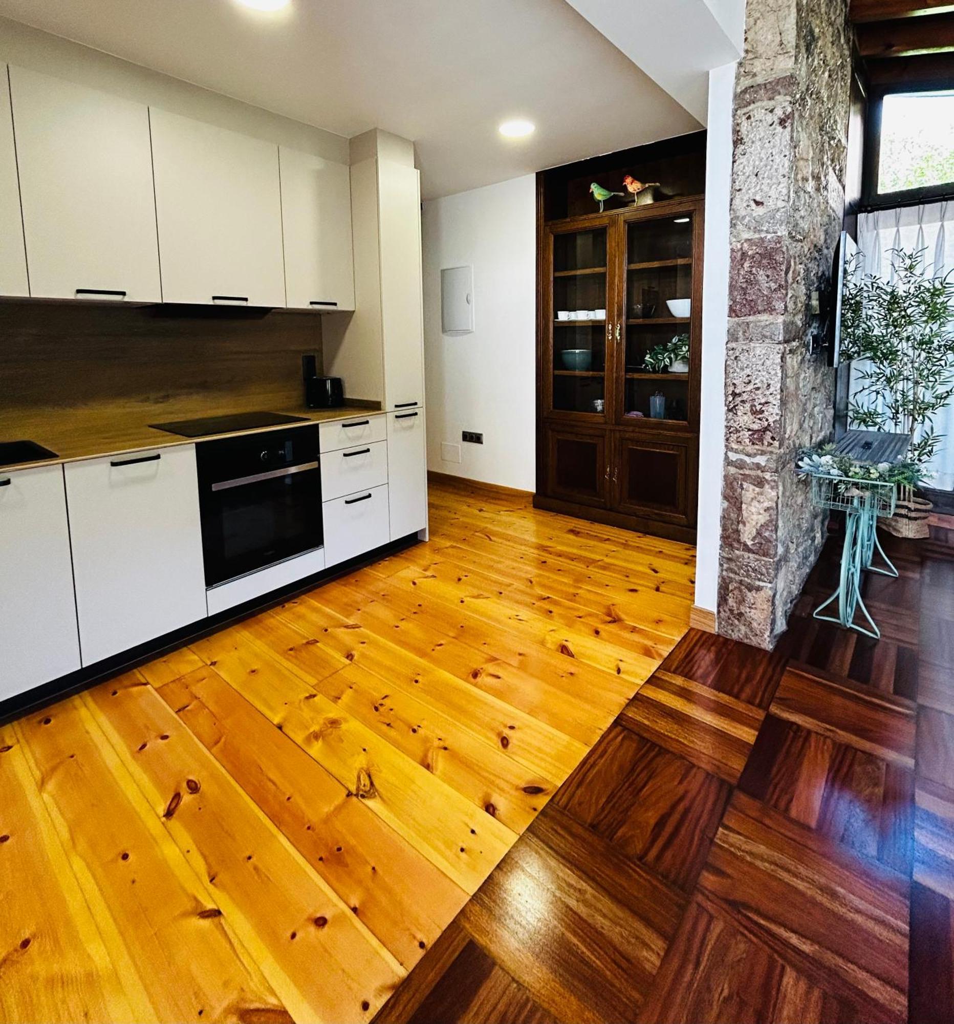 Apartamentos Rurales L'Arquera Llanes Kültér fotó