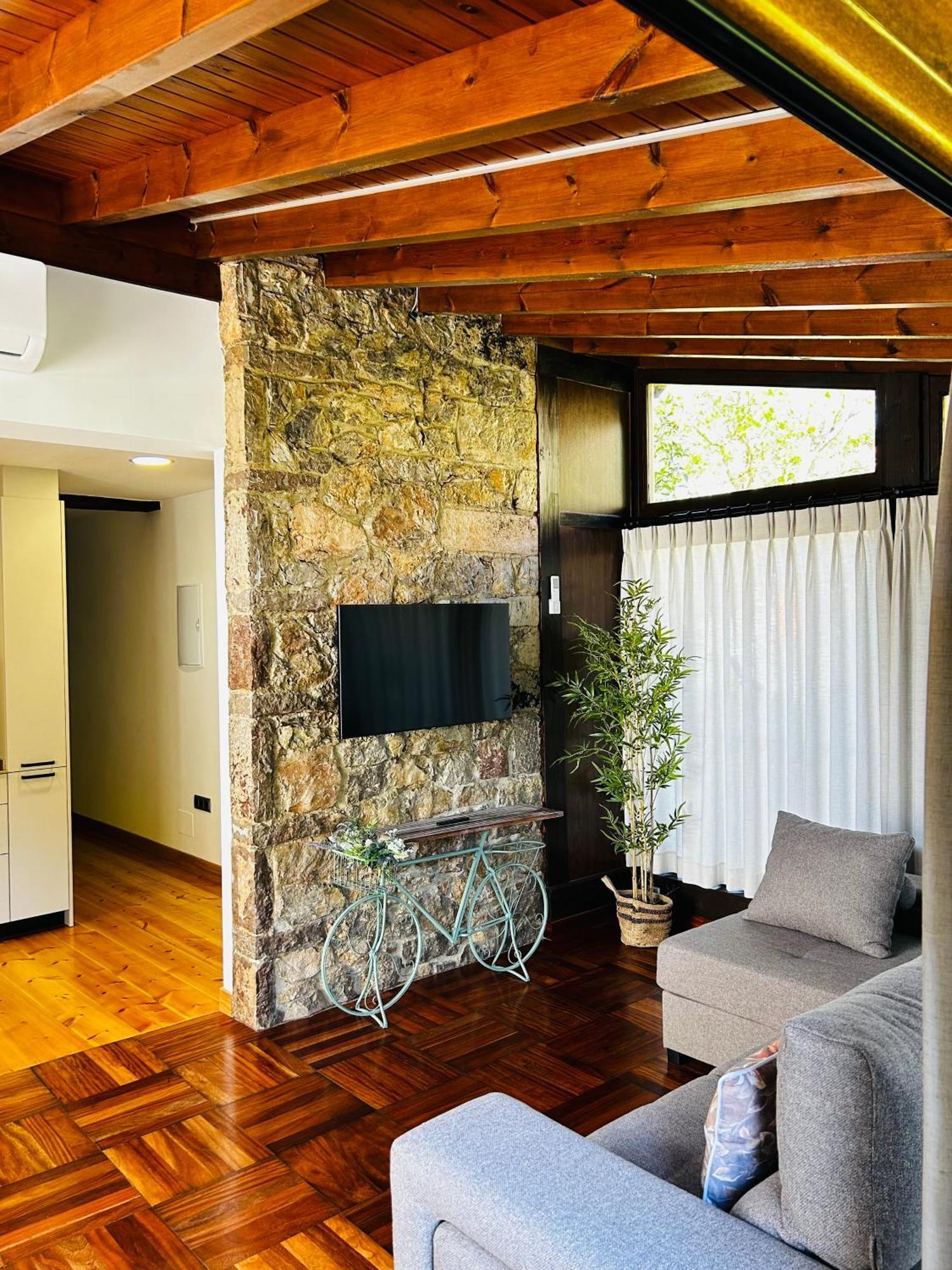 Apartamentos Rurales L'Arquera Llanes Kültér fotó