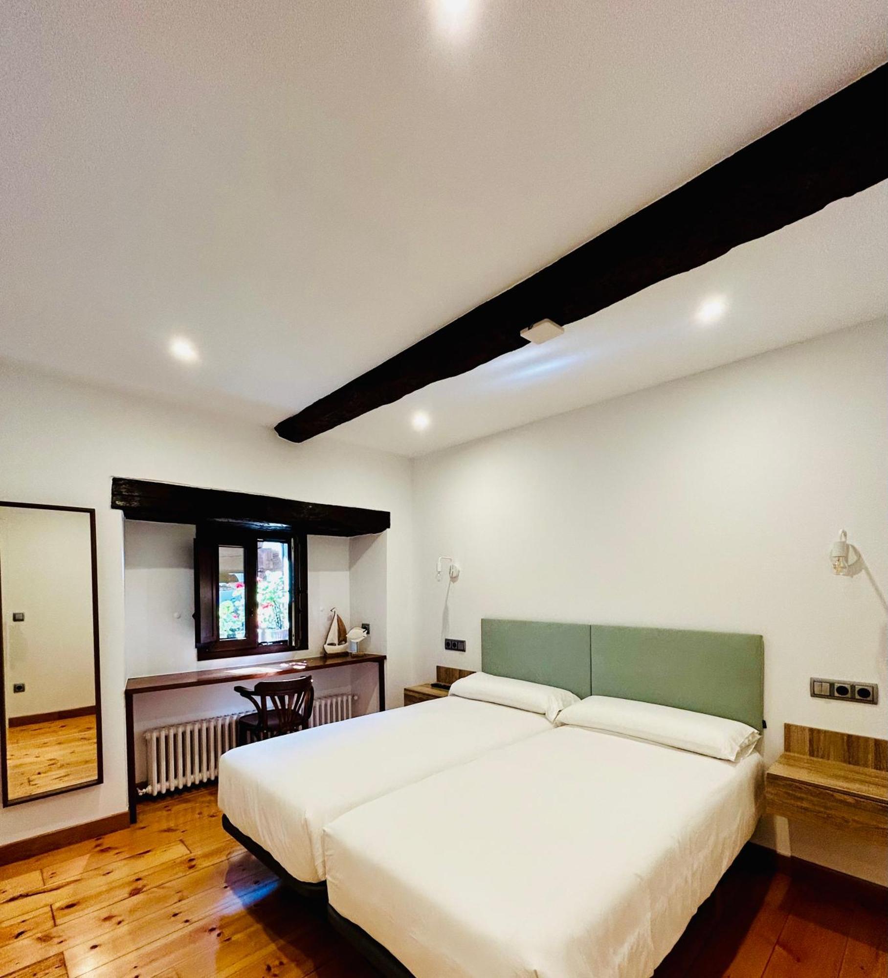 Apartamentos Rurales L'Arquera Llanes Kültér fotó